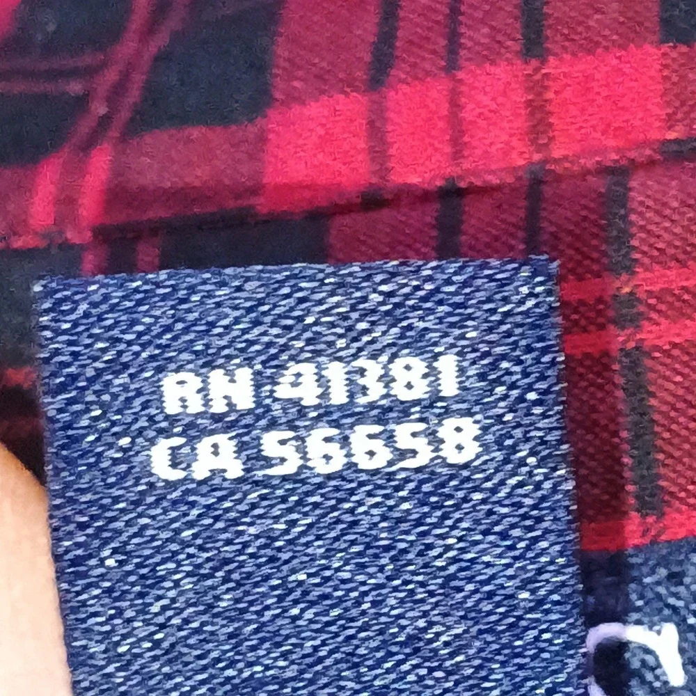 CHAPS Mens Plaid Long Sleeve Button Down Shirt Red Black XL No Iron‎ - Picture 10 of 13